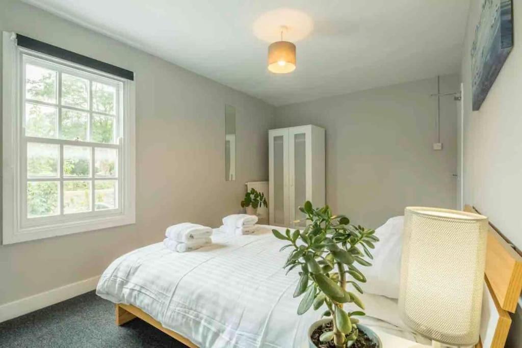 Cambridge 3 Bedroom Flat With Private Parking Eksteriør billede