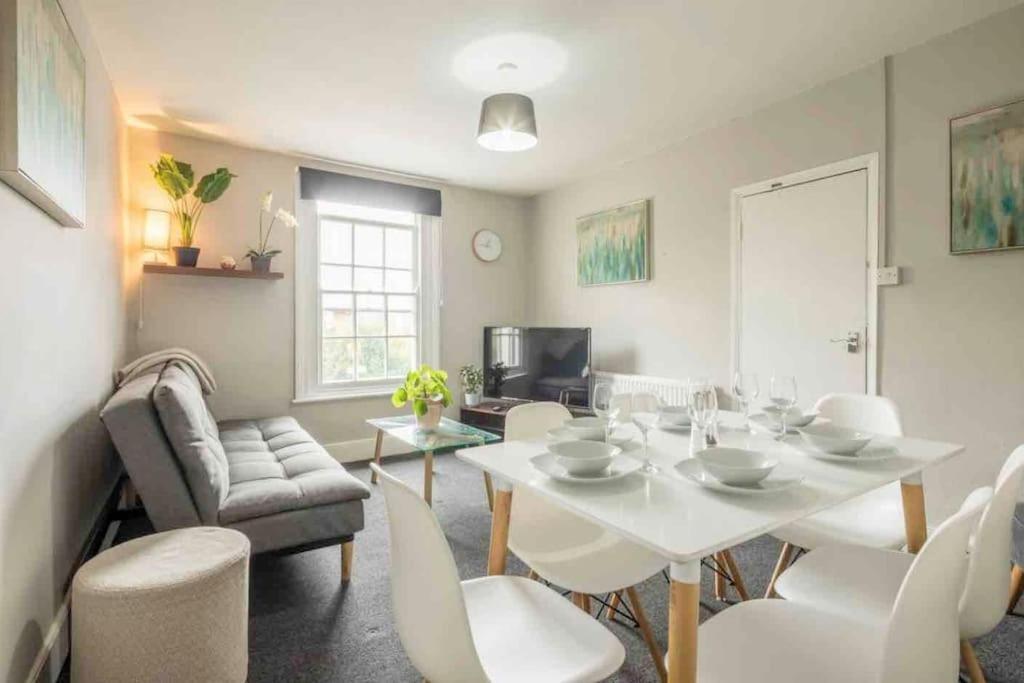 Cambridge 3 Bedroom Flat With Private Parking Eksteriør billede