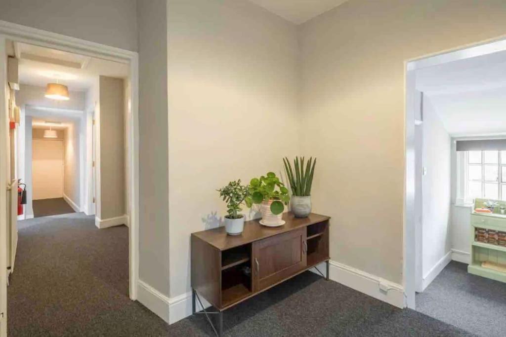 Cambridge 3 Bedroom Flat With Private Parking Eksteriør billede